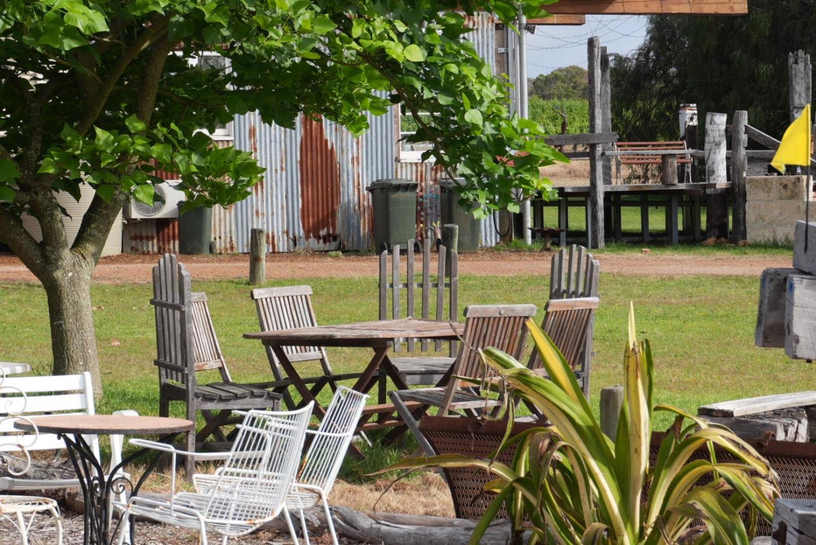 Silversprings Spa Retreat Pet Friendly Cottages And Glampings Metricup Εξωτερικό φωτογραφία